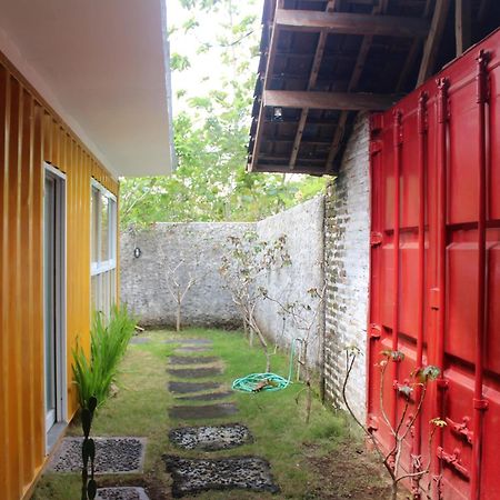 Hotel Kubu Container Uluwatu Exterior foto